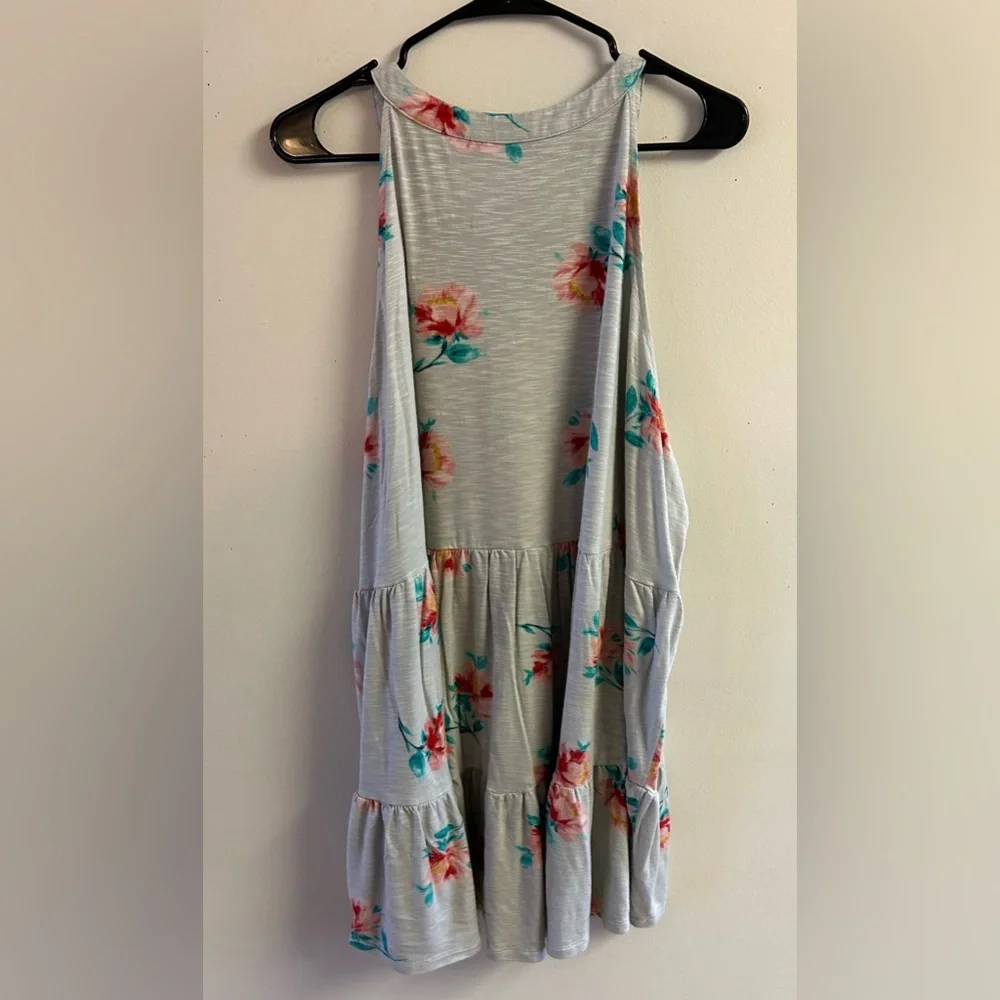 Torrid Floral Tank Top - Gray with Pink and Blue - Picture 4 of 5
